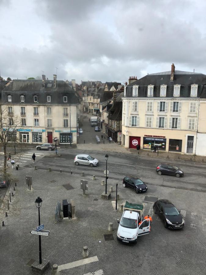 Saint Bonnet Bourges Exterior photo